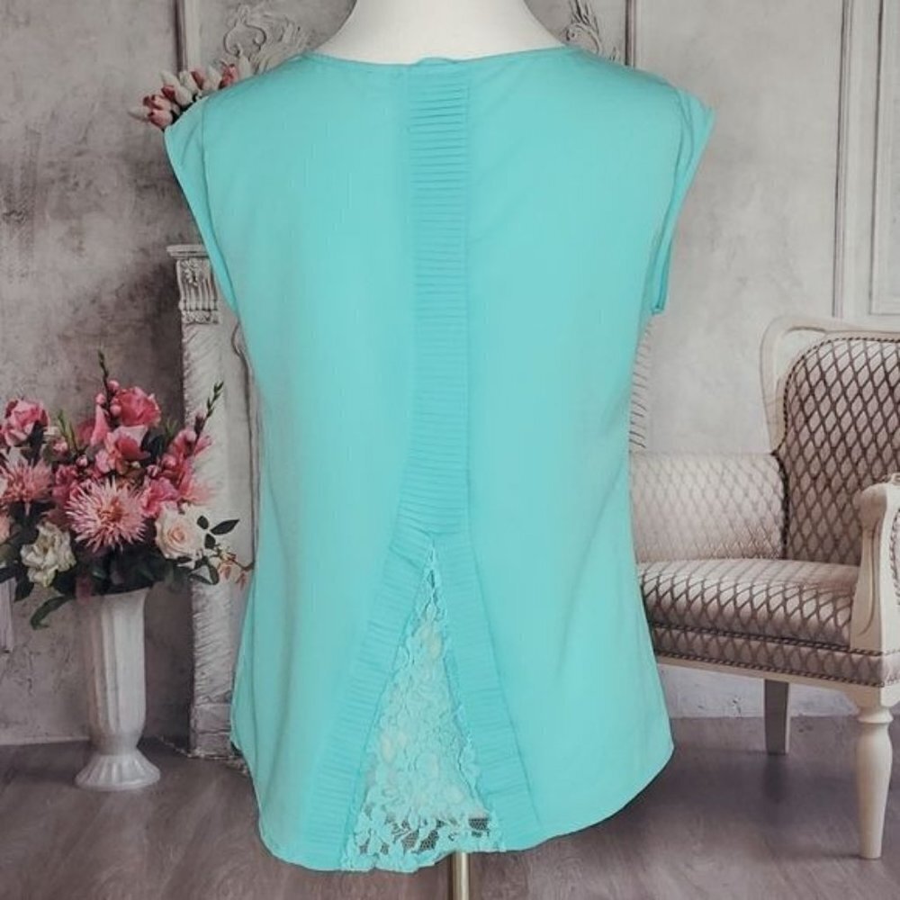 NEW York & Co Lace Pleated Round Neck Short Sleeve Blouse Top Shirt Size XS - Picture 5 of 9